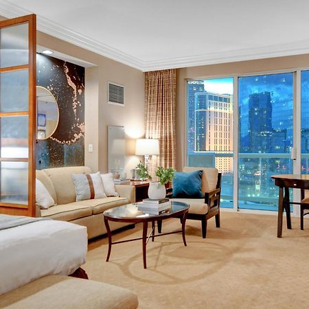 لاس فيغاس Balcony Strip View Suite * Mgm Signature Tower 3 المظهر الخارجي الصورة