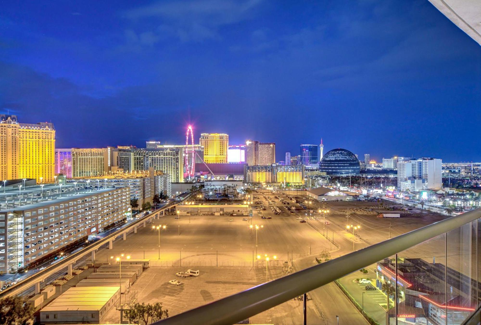 لاس فيغاس Balcony Strip View Suite * Mgm Signature Tower 3 المظهر الخارجي الصورة