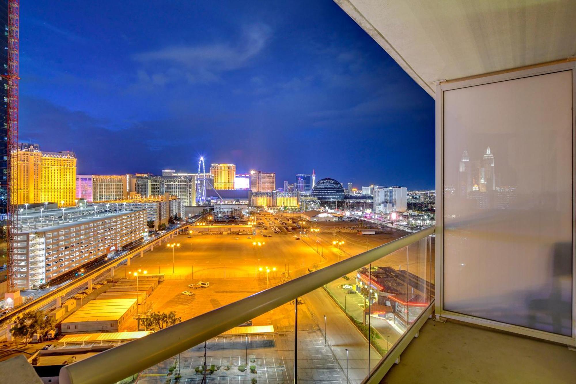لاس فيغاس Balcony Strip View Suite * Mgm Signature Tower 3 المظهر الخارجي الصورة