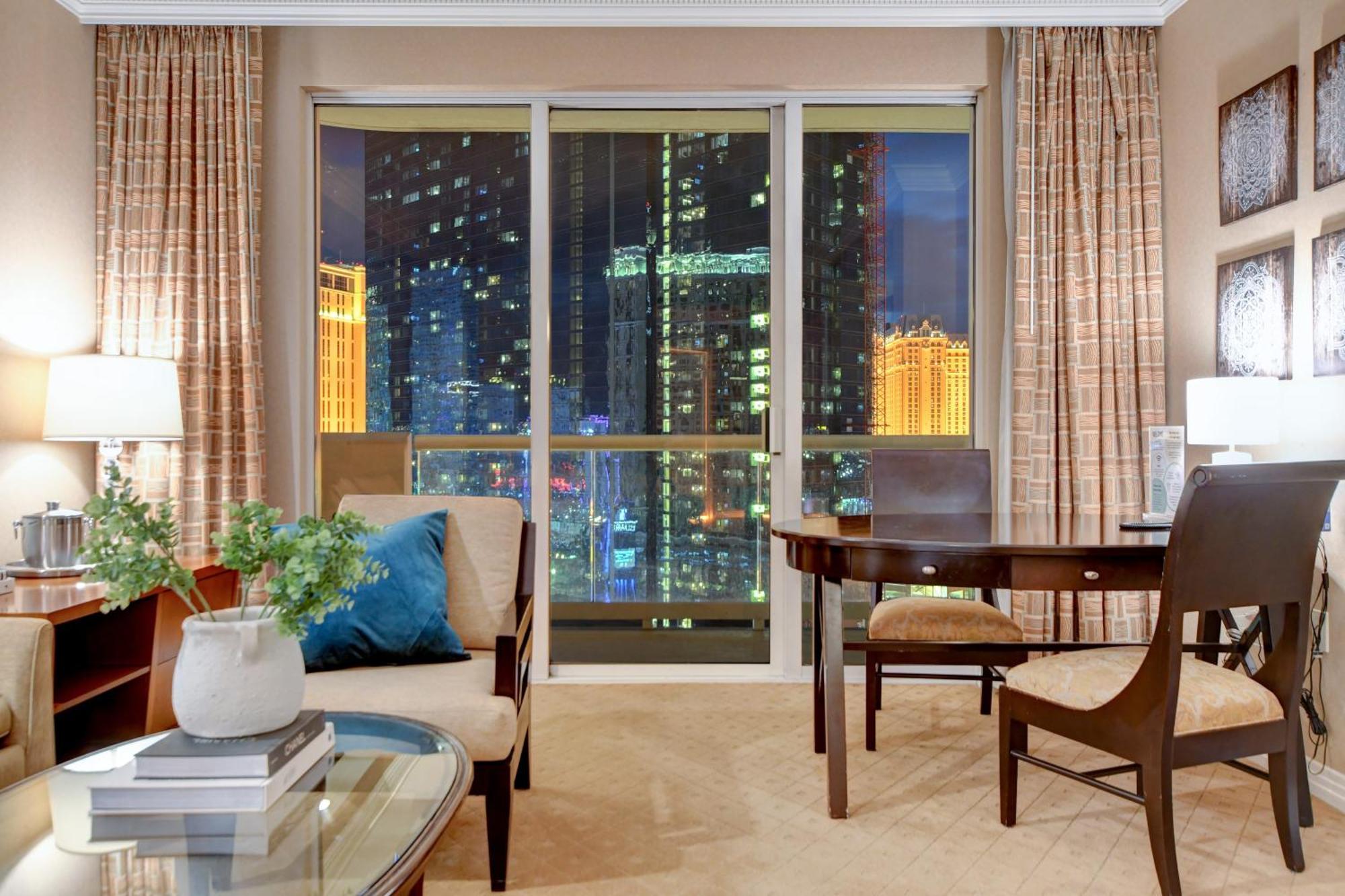 لاس فيغاس Balcony Strip View Suite * Mgm Signature Tower 3 المظهر الخارجي الصورة