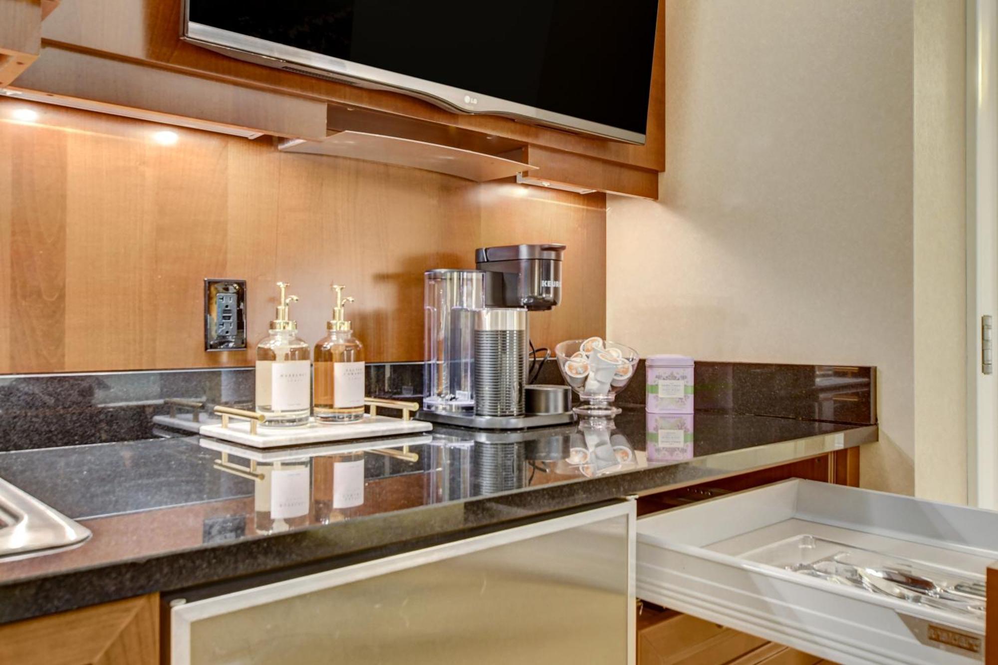 لاس فيغاس Balcony Strip View Suite * Mgm Signature Tower 3 المظهر الخارجي الصورة